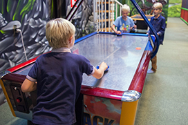 AirHockey at Dinos Legeland Ørestad